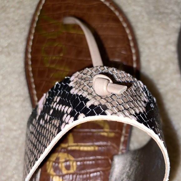 Sam Edelman BlackWhite Snake Print Gus Flat Sandal - Picture 3 of 8